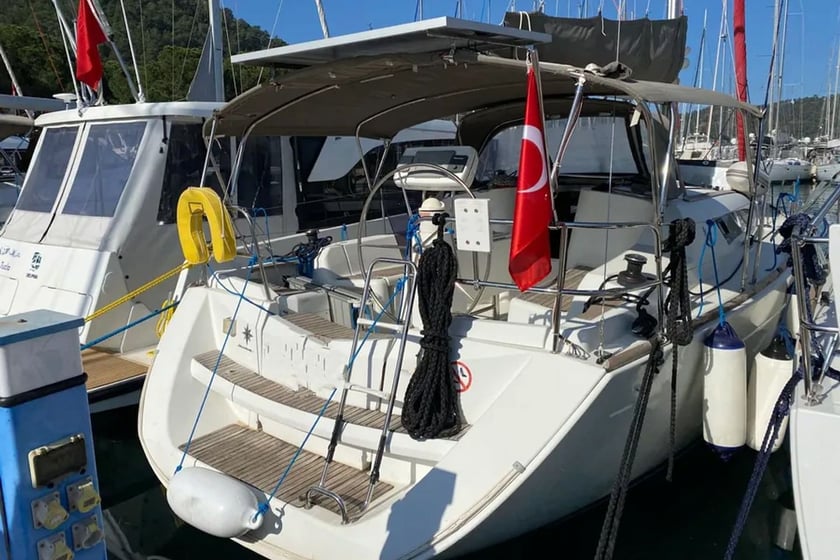 Fethiye Yelkenli 3 kabin Konaklama 7 kişi Seyir 7 kişi 10.94 m İlan No: #9095 2