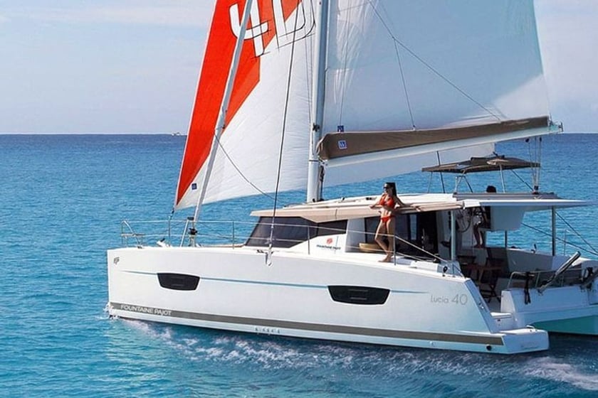 Marmaris Catamaran 4 cabin 10 berths 10 guests 11.73 m Listing Number: #9123 4