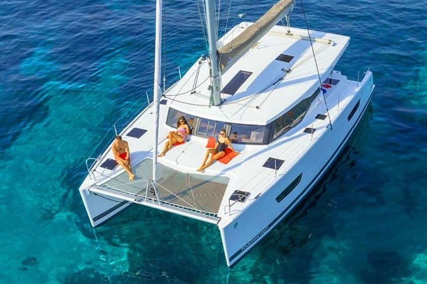 Marmaris Catamaran 4 cabin 10 berths 10 guests 11.73 m Listing Number: #9123