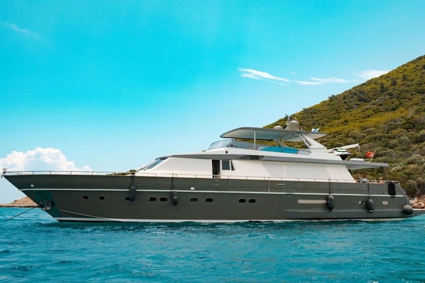 Bodrum Yate a motor Cabina 4  8  literas 8  invitados 26 m Número de anuncio: #9141 3