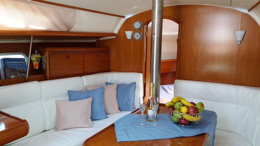 Nea Peramos - Attica Sailboat 3 cabin 6 berths 6 guests 10.75 m Listing Number: #918 3
