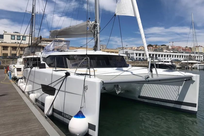 Gocek Catamaran Cabine 4  Couchettes 8  Invités 10  11.73 m Numéro de l'annonce: #9210 2
