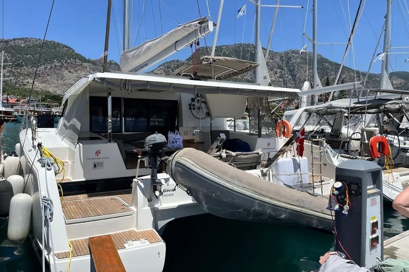 Gocek Catamaran Cabine 4  Couchettes 8  Invités 10  11.73 m Numéro de l'annonce: #9210 4
