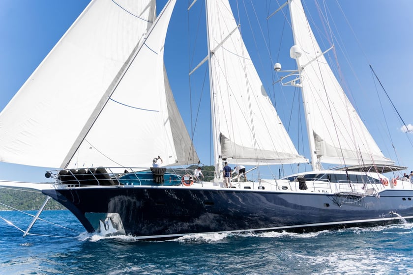 Marmaris Gulet 5 cabin 12 berths 12 guests 44 m Listing Number: #9273