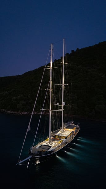Marmaris Gulet 5 cabin 12 berths 12 guests 44 m Listing Number: #9273 5