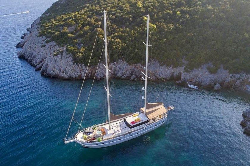 Bodrum Caicco cabina 8  cuccette 18  18  ospiti 39.1 m Numero dell'inserzione: #9305 3