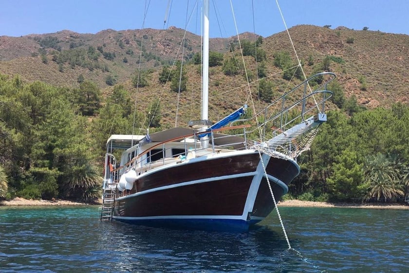 Bozburun Gulet 5 cabin 10 berths 10 guests 19 m Listing Number: #9368 3