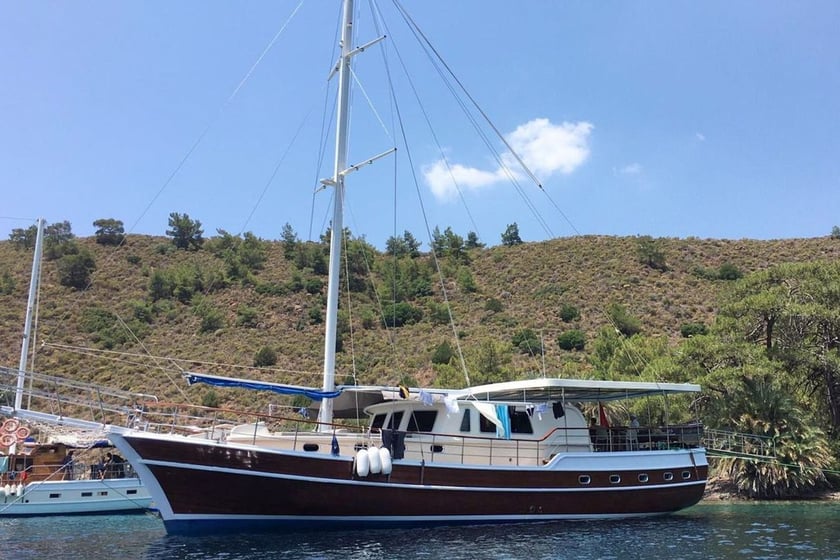 Bozburun Gulet 5 cabin 10 berths 10 guests 19 m Listing Number: #9368 2