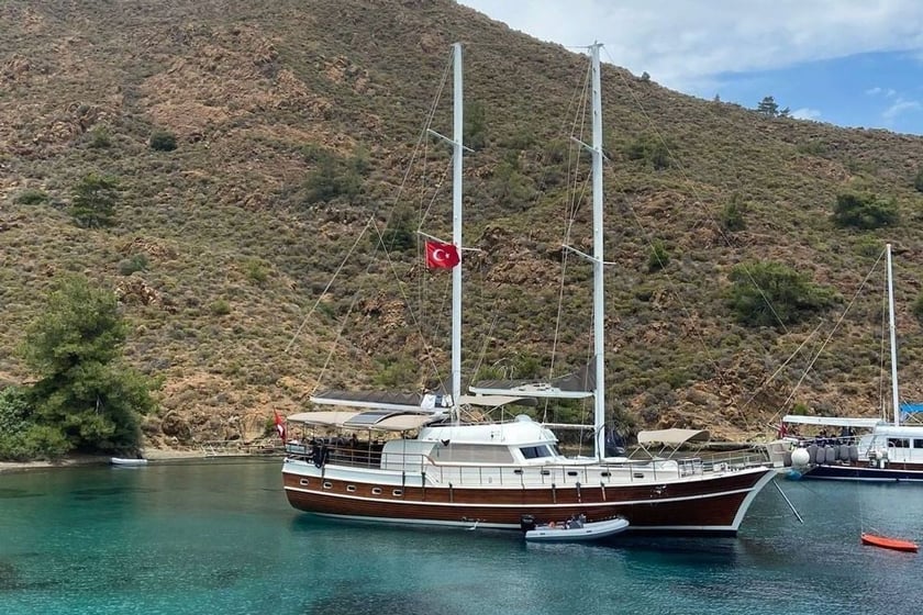 Bozburun Gulet 5 cabin 10 berths 10 guests 24 m Listing Number: #9387
