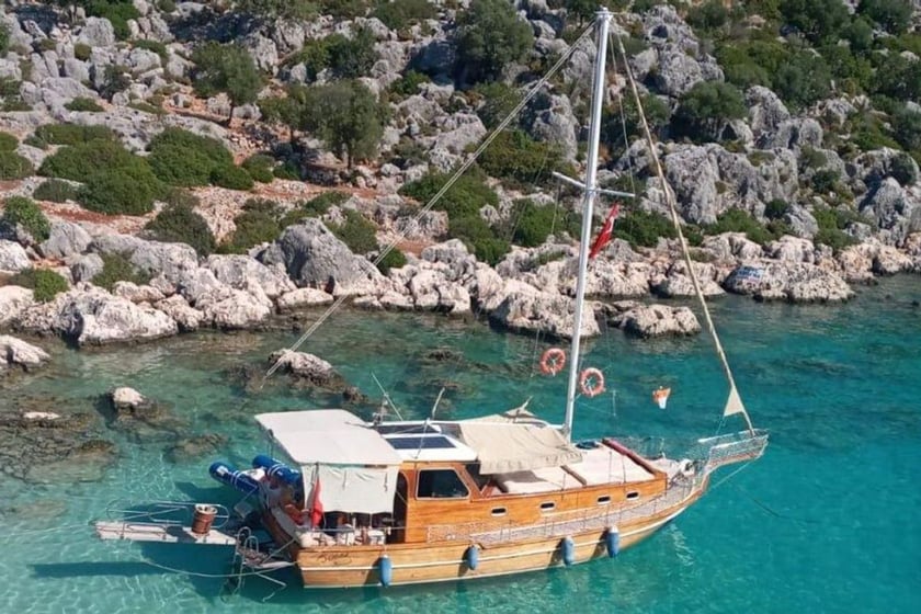 Demre Gulet 2 cabin 4 berths 8 guests 12 m Listing Number: #9396