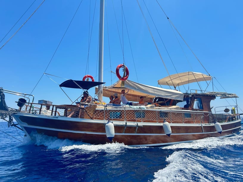 Datca Gulet 3 Kabine 6 Liegeplätze 6 Gäste 15 m Nummer des Inserats: #9443 5