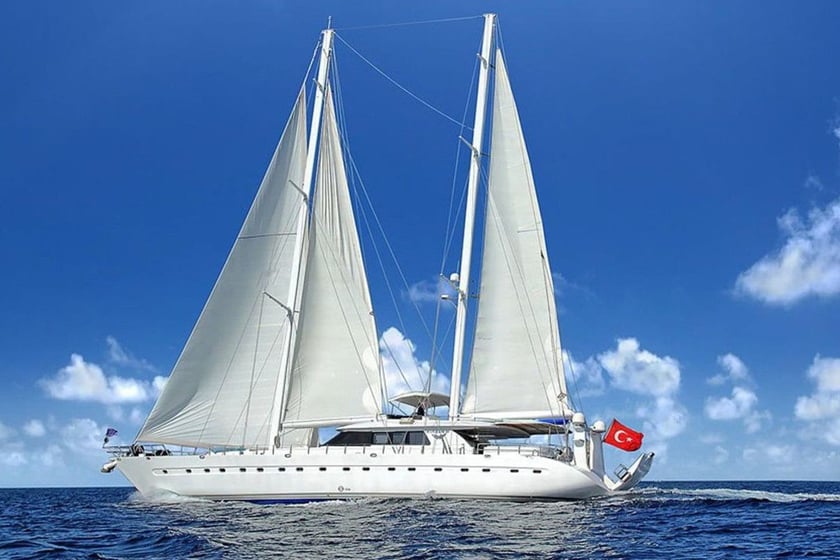 Fethiye Gulet 7 Kabine 14 Liegeplätze 14 Gäste 35 m Nummer des Inserats: #9448