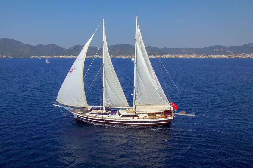 Marmaris Gulet 6 kabin Konaklama 12 kişi Seyir 12 kişi 36 m İlan No: #9481 2
