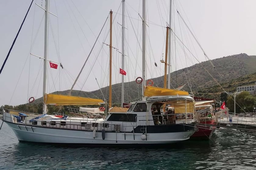 Datca Gulet 5 cabin 10 berths 10 guests 20 m Listing Number: #9482 2