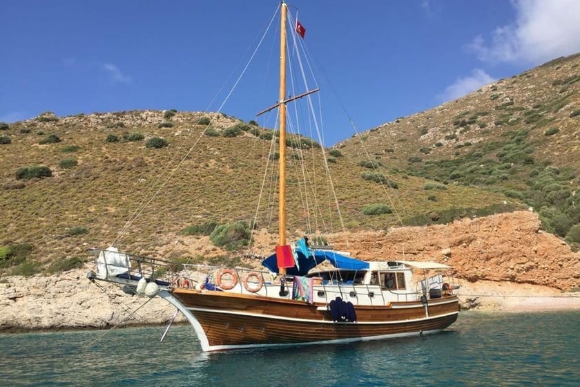 Datca Gulet 3 cabin 6 berths 6 guests 15 m Listing Number: #9485 2
