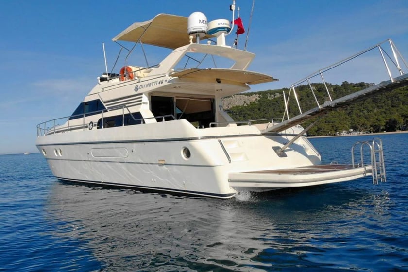 Kemer Yate a motor   4  invitados 15 m Número de anuncio: #9532 4