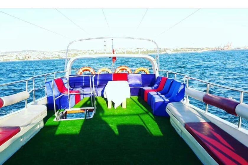 Eminönü Motoryat   Seyir 34 kişi 16 m İlan No: #9567 5