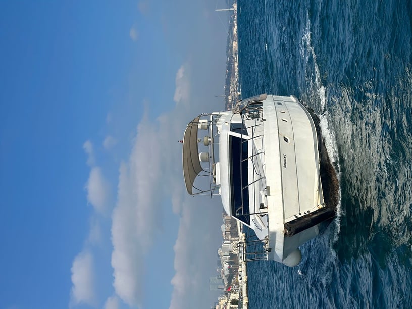 Halic Yate a motor Cabina 2   12  invitados 15 m Número de anuncio: #9576 5