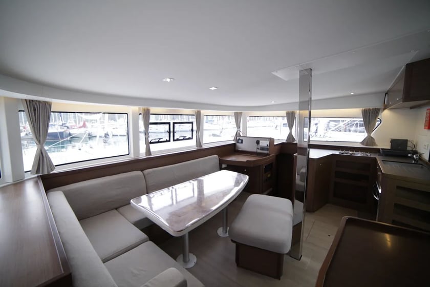 Fethiye Catamaran Cabine 4  Couchettes 8  Invités 11  12.8 m Numéro de l'annonce: #9597 5