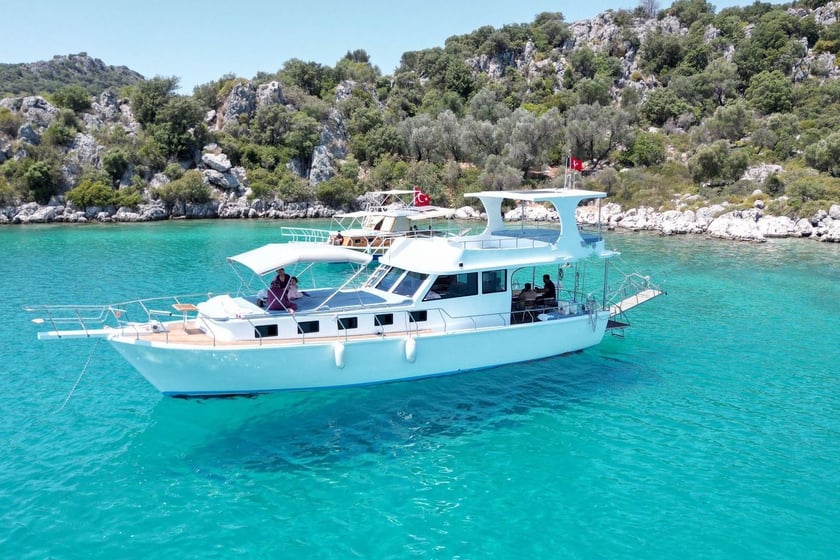 Kas Gulet 2 kabin Konaklama 4 kişi Seyir 12 kişi 14 m İlan No: #9609 2