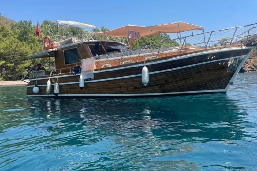 Datca Gulet 3 cabin 6 berths 8 guests 13 m Listing Number: #9638 5