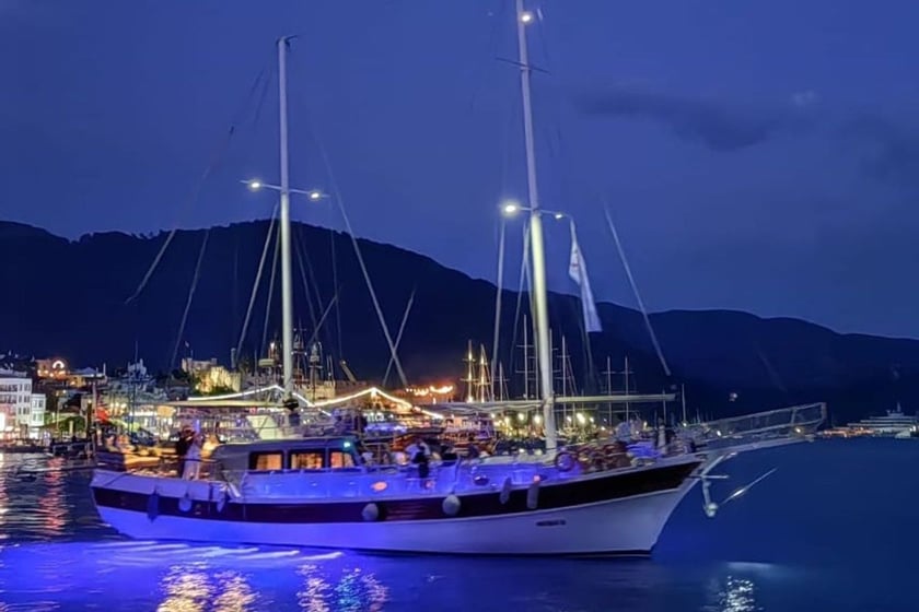 Marmaris Gulet 4 Kabine 8 Liegeplätze 35 Gäste 24 m Nummer des Inserats: #9768 3
