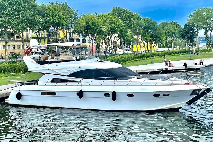 Unkapani Motoryacht  12 Liegeplätze 12 Gäste 19 m Nummer des Inserats: #9793