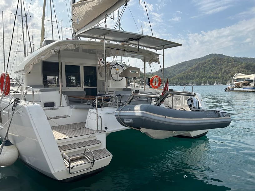 Gocek Catamaran 4 cabin 10 berths 10 guests 11.74 m Listing Number: #9817