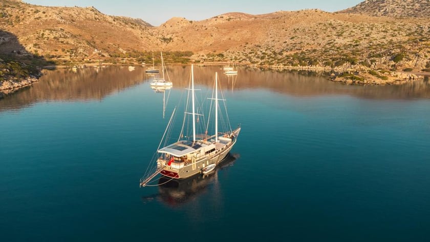 Bozburun Gulet 5 cabin 10 berths 10 guests 25 m Listing Number: #9834 2