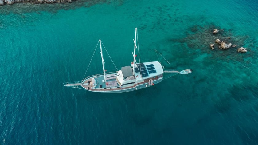 Bozburun Gulet 5 cabin 10 berths 10 guests 25 m Listing Number: #9834 3