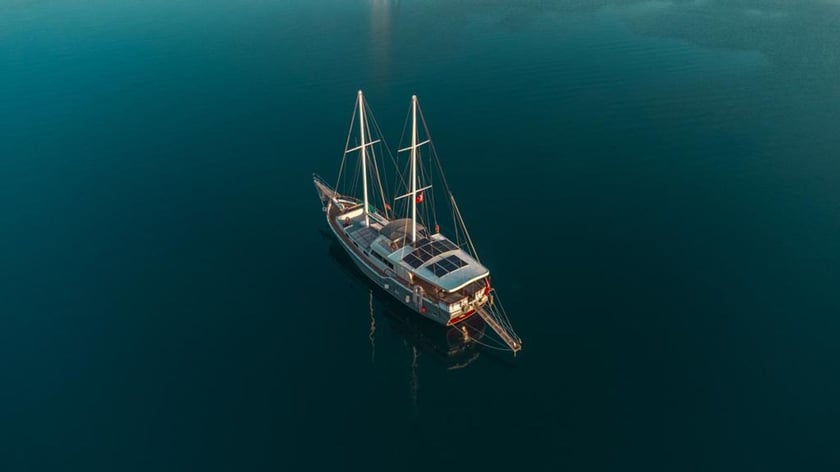 Bozburun Gulet 5 cabin 10 berths 10 guests 25 m Listing Number: #9834 5