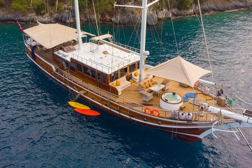 Kas Gulet Cabine 8  16  slaapplaatsen 16  gasten 32 m Lijstnummer: #9837 2