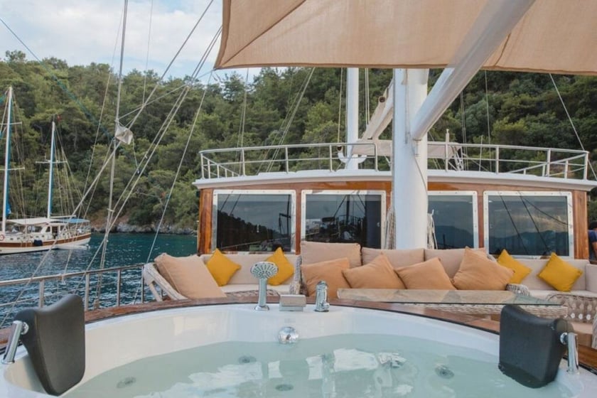 Kas Gulet Cabine 8  16  slaapplaatsen 16  gasten 32 m Lijstnummer: #9837 5