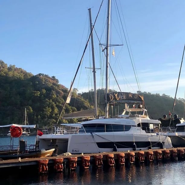 Fethiye Catamaran Cabine 4  Couchettes 9  Invités 9  12.5 m Numéro de l'annonce: #9858