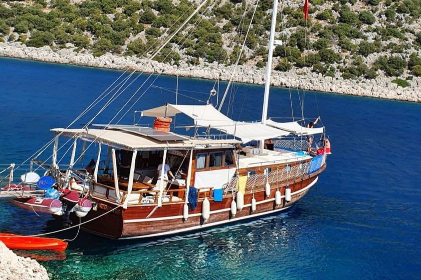 Kas Goleta Cabina 4  8  literas 8  invitados 16.5 m Número de anuncio: #9905 3