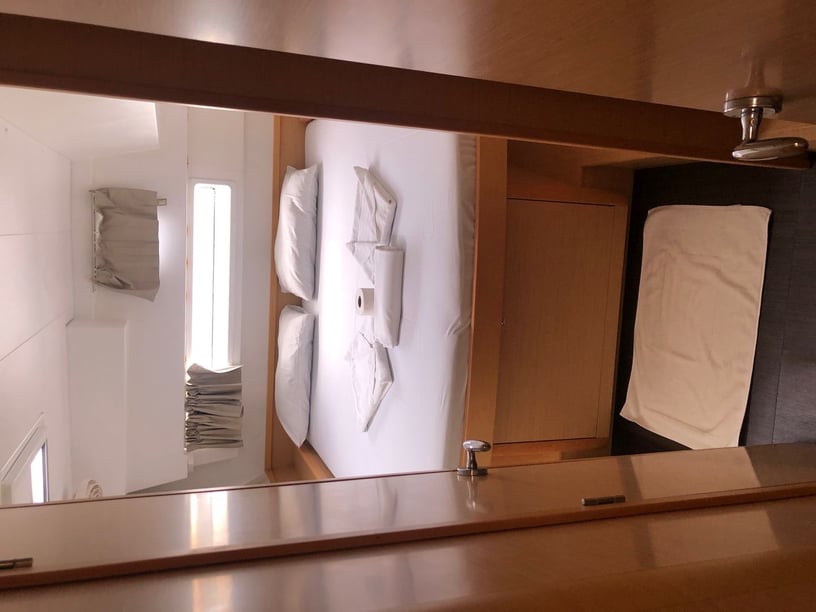 Martinique Catamaran 6 cabin 10 berths 12 guests 12.8 m Listing Number: #991 2