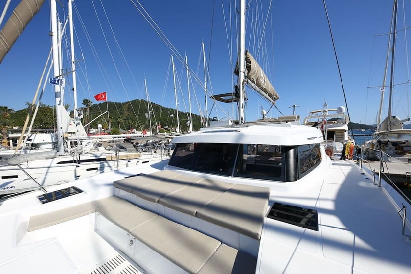 Gocek Catamaran Cabine 4  Couchettes 8  Invités 8  11.71 m Numéro de l'annonce: #9939 4