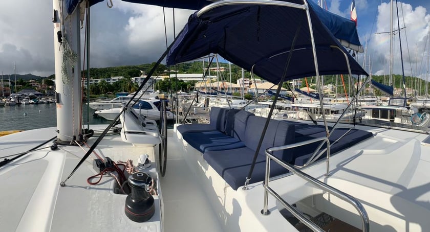 Martinique Catamaran 8 cabin 14 berths 14 guests 14.75 m Listing Number: #994 5