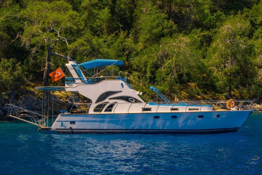 Fethiye Yacht à moteur Cabine 1   Invités 8  11.6 m Numéro de l'annonce: #9967 3