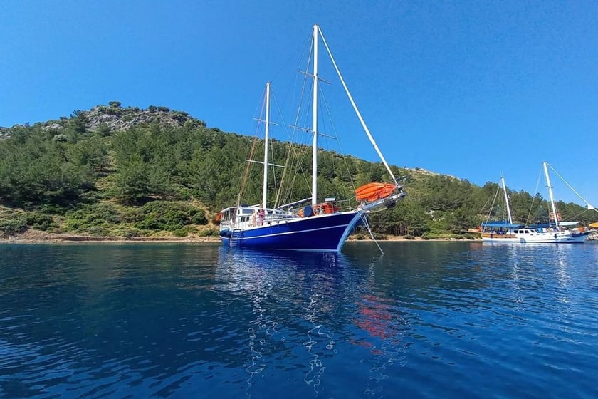 Marmaris Gulet 8 cabin 16 berths 16 guests 26 m Listing Number: #9976 3