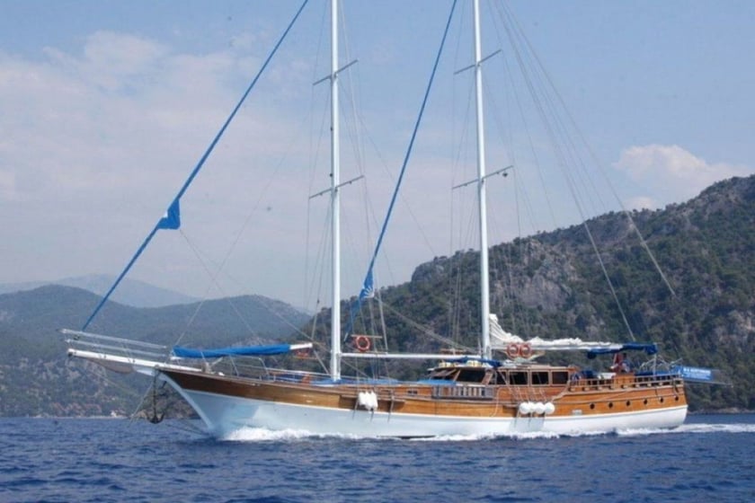 Fethiye Gulet 8 cabin 16 berths 16 guests 28 m Listing Number: #9994 5