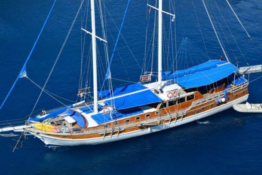 Fethiye Gulet 8 cabin 16 berths 16 guests 28 m Listing Number: #9994 4