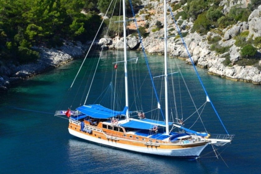 Fethiye Gulet 8 cabin 16 berths 16 guests 28 m Listing Number: #9994 3