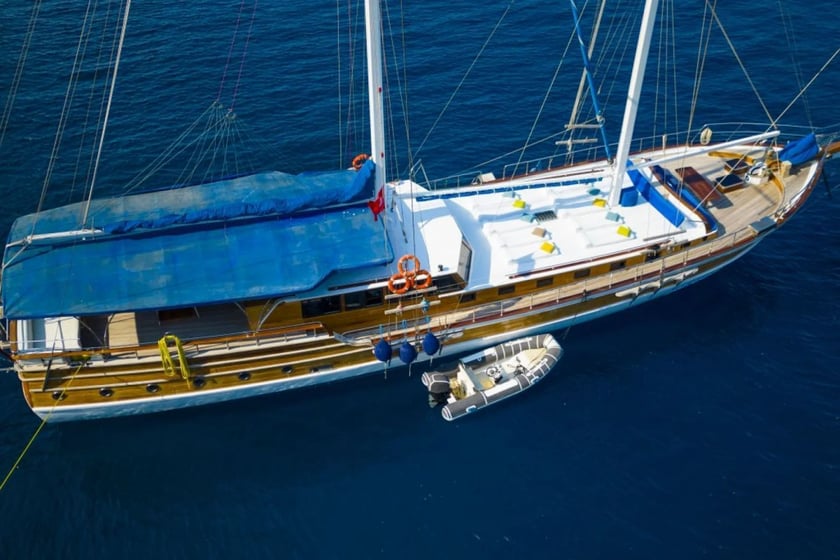 Fethiye Gulet 8 cabin 16 berths 16 guests 28 m Listing Number: #9994 4