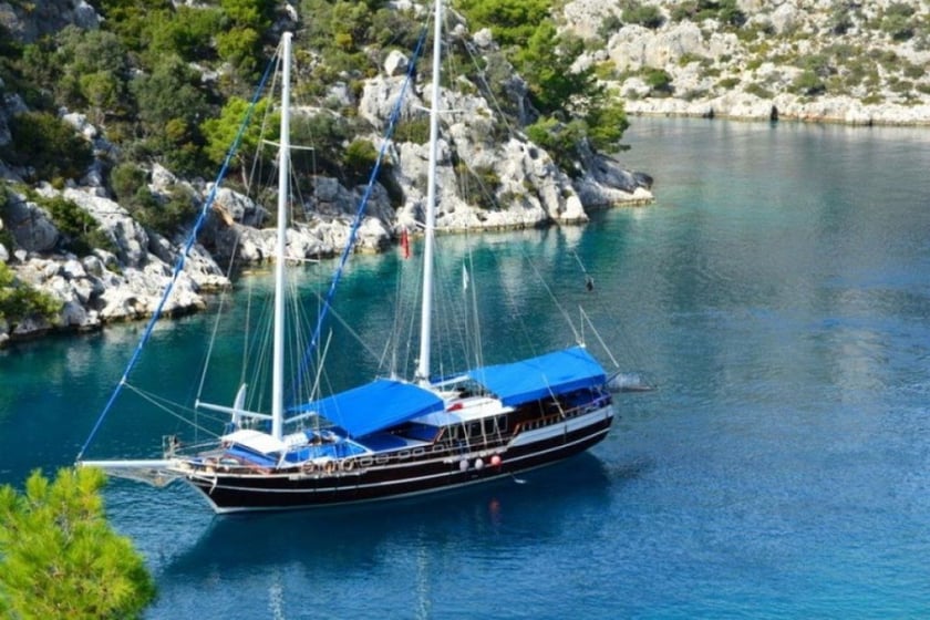 Fethiye Gulet 8 cabin 16 berths 16 guests 26 m Listing Number: #9996 4
