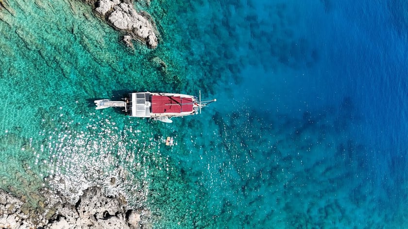 Kas Gulet 3 cabin 6 berths 8 guests 16 m Listing Number: #9997 4