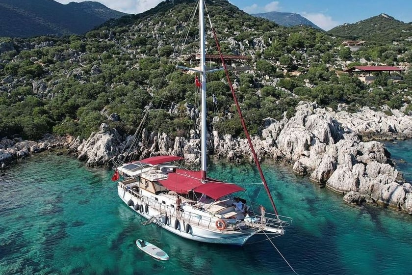 Kas Gulet 3 cabin 6 berths 6 guests 16 m Listing Number: #9997