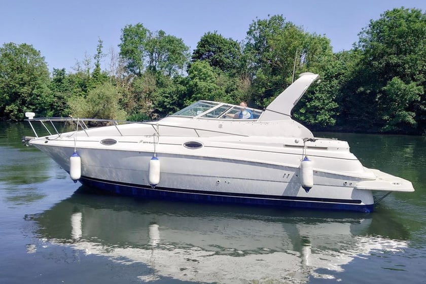 Kusadasi Motor Yacht 2 cabin 4 berths 5 guests 9 m Listing Number: #9999